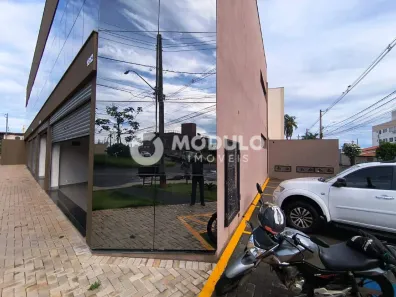 Ponto Comercial para alugar, 58m² no Tubalina, Uberlândia