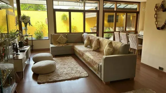 Sobrado com 4 Quartos à venda, 350m² no Cidade São Francisco, São Paulo