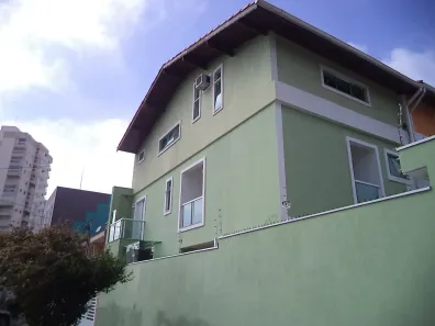 Sobrado com 4 Quartos à venda, 200m² no Vila Pires, Santo André