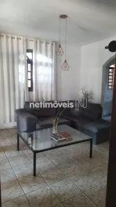 Casa com 3 Quartos à venda, 300m² no Sapucaia II, Contagem