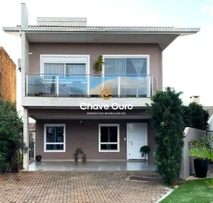 Sobrado com 4 Quartos à venda, 214m² no FAG, Cascavel