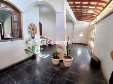Casa com 4 Quartos à venda, 139m² no Sagrada Família, Montes Claros