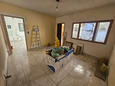 Casa com 3 Quartos à venda, 130m² no Vila Adelaide Perella, Guarulhos