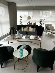 Apartamento com 3 Quartos à venda, 220m² no Moema, São Paulo