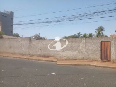 Lote/Terreno à venda, 840m² no Tibery, Uberlândia