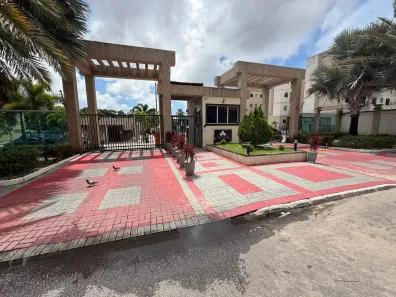 Apartamento com 2 Quartos para alugar, 69m² no Paupina, Fortaleza