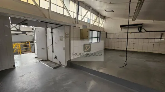 Galpão/Depósito/Armazém para alugar, 821m² no Demarchi, São Bernardo do Campo