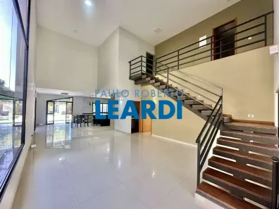 Casa de Condomínio com 4 Quartos para venda ou aluguel, 360m² no Chácaras São Carlos, Cotia