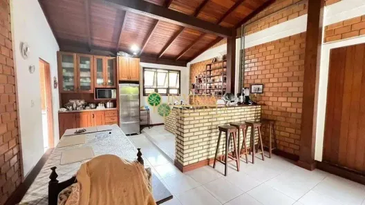 Casa com 4 Quartos à venda, 260m² no Morro das Pedras, Florianópolis
