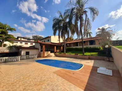 Fazenda/Sítio com 5 Quartos à venda, 298m² no Monterrey, Louveira