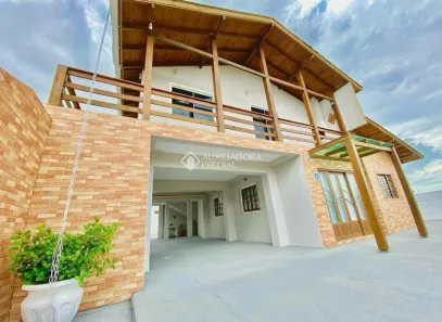 Casa com 4 Quartos à venda, 210m² no Balneário Ponta do Papagaio, Palhoça