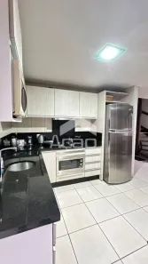 Sobrado com 3 Quartos para alugar, 200m² no Centro, Itajaí