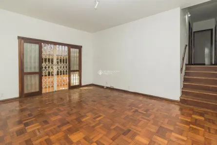 Casa com 5 Quartos para alugar, 395m² no Jardim Sabará, Porto Alegre