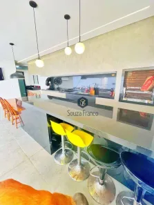 Sobrado com 4 Quartos à venda, 284m² no Vila Oliveira, Mogi das Cruzes