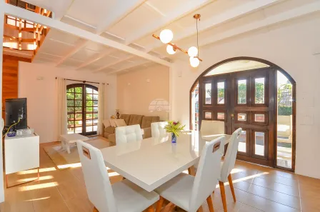 Casa com 3 Quartos à venda, 361m² no Mercês, Curitiba