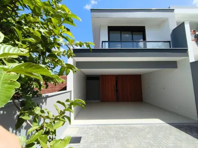 Sobrado com 3 Quartos à venda, 168m² no Saguaçu, Joinville