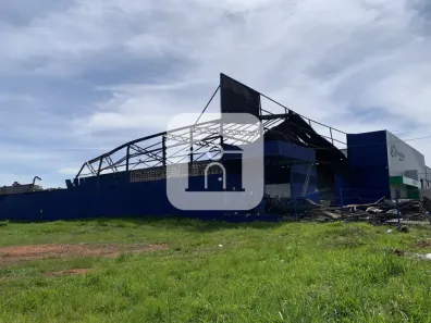 Lote/Terreno à venda, 3600m² no Marta Helena, Uberlândia