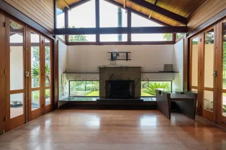 Fazenda/Sítio com 4 Quartos à venda, 360m² no Sapé I, Caçapava