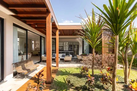 Casa de Condomínio com 4 Quartos à venda, 241m² no Butiatuvinha, Curitiba