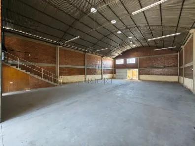 Galpão/Depósito/Armazém à venda, 400m² no Navegantes, Porto Alegre