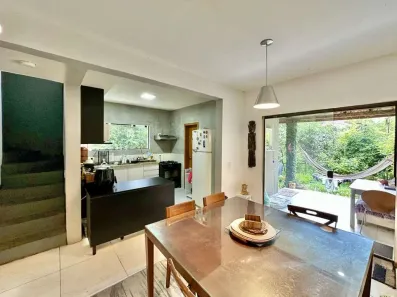 Sobrado com 3 Quartos à venda, 124m² no Jardim Ana Estela, Carapicuíba