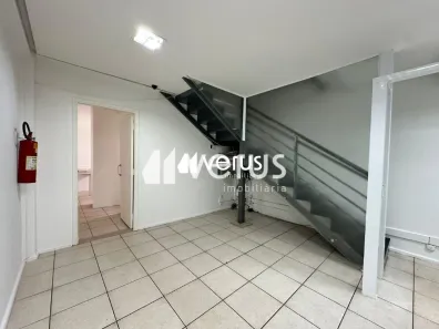Sala Comercial para alugar, 190m² no Santa Mônica, Uberlândia
