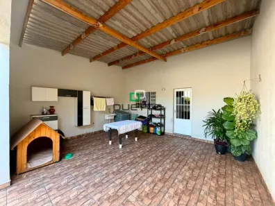 Casa com 2 Quartos à venda, 77m² no Jardim Mirandola, Americana
