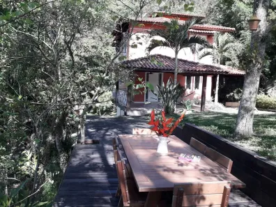 Casa de Condomínio com 3 Quartos à venda, 270m² no Rio do Ouro, São Gonçalo