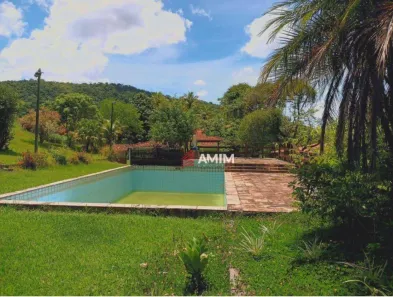 Fazenda/Sítio com 5 Quartos à venda, 250m² no Centro (Pachecos), Itaboraí