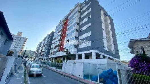 Apartamento com 3 Quartos à venda, 111m² no Praia Comprida, São José