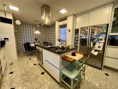 Casa de Condomínio com 3 Quartos para alugar, 260m² no Vorstadt, Blumenau