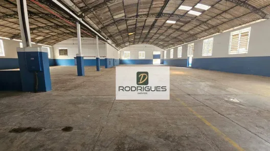 Galpão/Depósito/Armazém para alugar, 2350m² no Casa Grande, Diadema