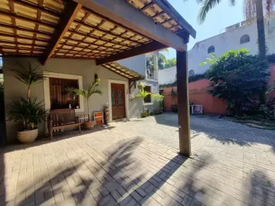 Casa com 4 Quartos à venda, 260m² no Jardim Morumbi, São Paulo