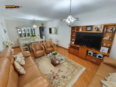 Casa com 3 Quartos para alugar, 251m² no Vila Aricanduva, São Paulo