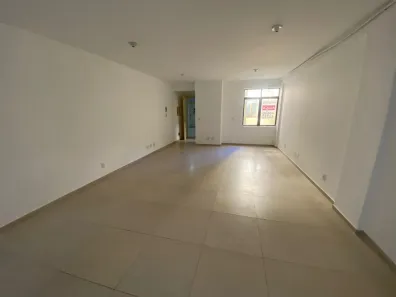 Sala Comercial à venda, 72m² no Centro Histórico, Porto Alegre