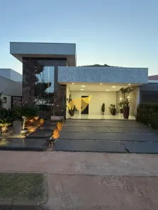 Casa de Condomínio com 3 Quartos à venda, 176m² no Condomínio Belvedere, Cuiabá
