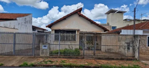 Casa com 4 Quartos à venda, 189m² no Jardim do Carmo, Araraquara