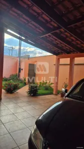 Casa com 3 Quartos à venda, 100m² no Jardim Europa, Uberlândia