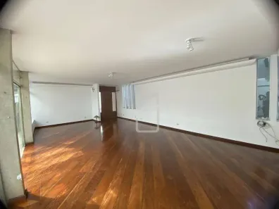 Casa com 4 Quartos para alugar, 450m² no Granja Julieta, São Paulo