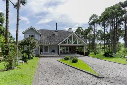 Fazenda/Sítio com 5 Quartos à venda, 495m² no Ferraria, Campo Largo