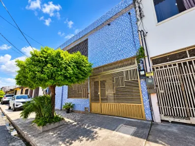 Casa com 3 Quartos para alugar, 200m² no Marambaia, Belém