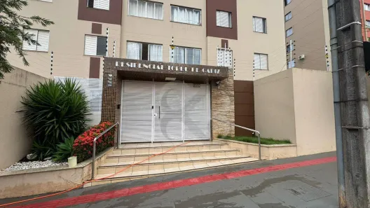 Apartamento com 3 Quartos para alugar, 66m² no Centro, Londrina