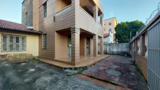 Prédio Comercial com 8 Quartos para alugar, 690m² no Centro, Fortaleza
