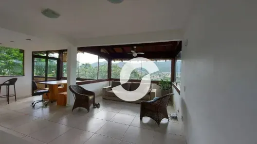 Casa de Condomínio com 4 Quartos à venda, 193m² no Maravista, Niterói
