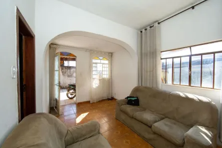 Casa com 3 Quartos à venda, 140m² no Califórnia, Belo Horizonte