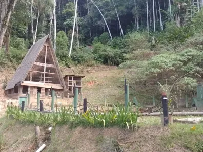 Fazenda/Sítio com 2 Quartos à venda, 80m² no Areias de Cima (Guaporanga), Biguaçu