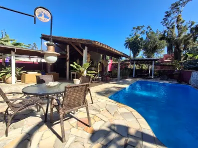 Ponto Comercial com 6 Quartos à venda, 300m² no Camburi, São Sebastião