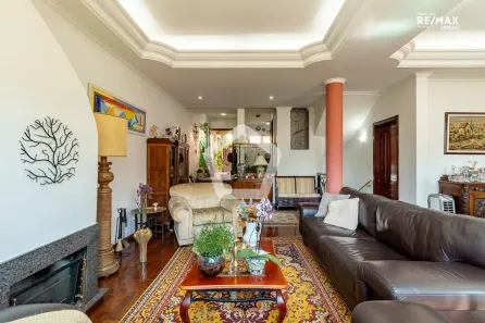 Casa com 8 Quartos à venda, 348m² no Sumaré, São Paulo