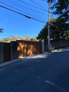Casa com 3 Quartos para alugar, 110m² no Centro, Nova Lima