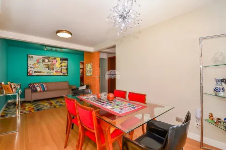 Sobrado com 2 Quartos à venda, 128m² no Bairro Alto, Curitiba